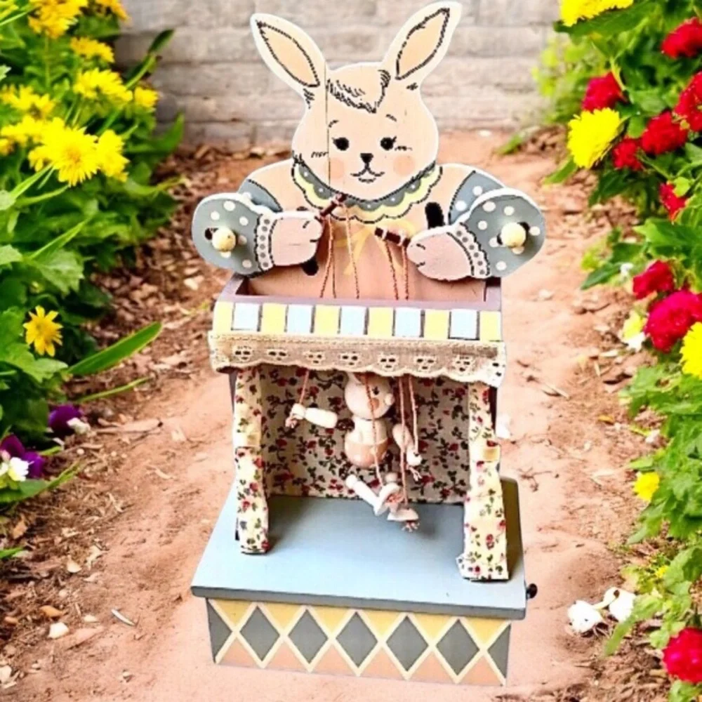 EASTER Enesco Vintage '86 Wood Music Box Bunny Rabbit PUPPET ON A STRING Moves